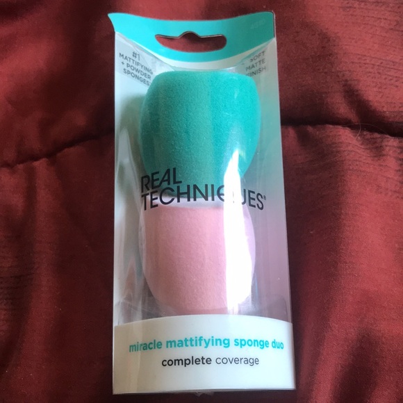 ✨🆕Real Techniques Miracle Mattifying Sponge Duo Set!💙💖✨ - Picture 3 of 13